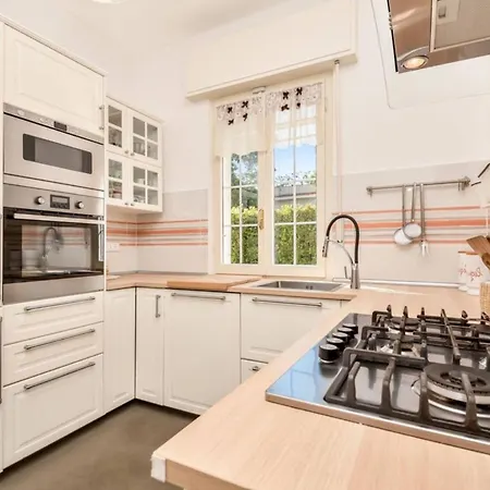 Elena House, 1,000 Meters From Poetto Holiday home